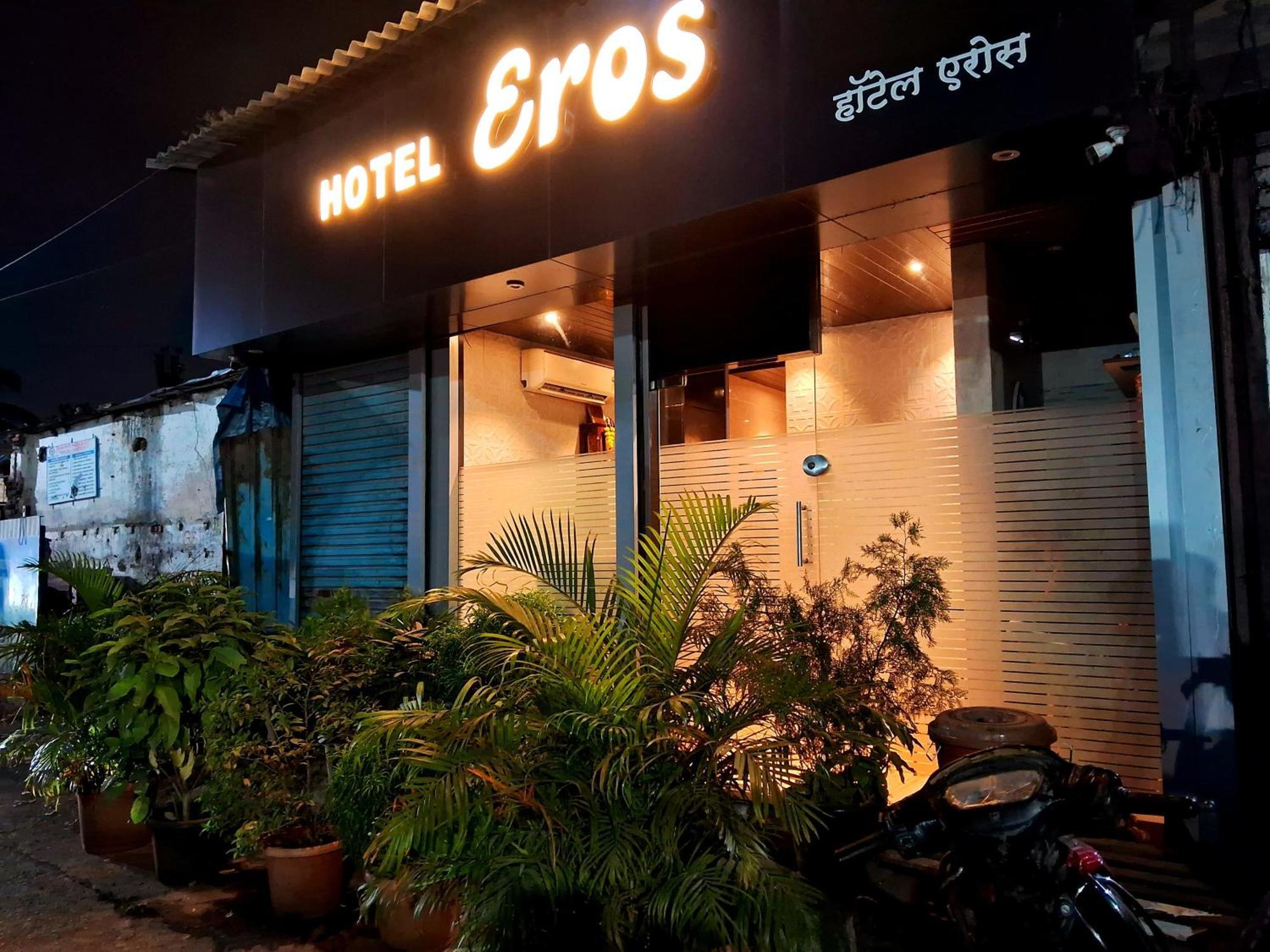 Hotel Eros - Near Airport T2